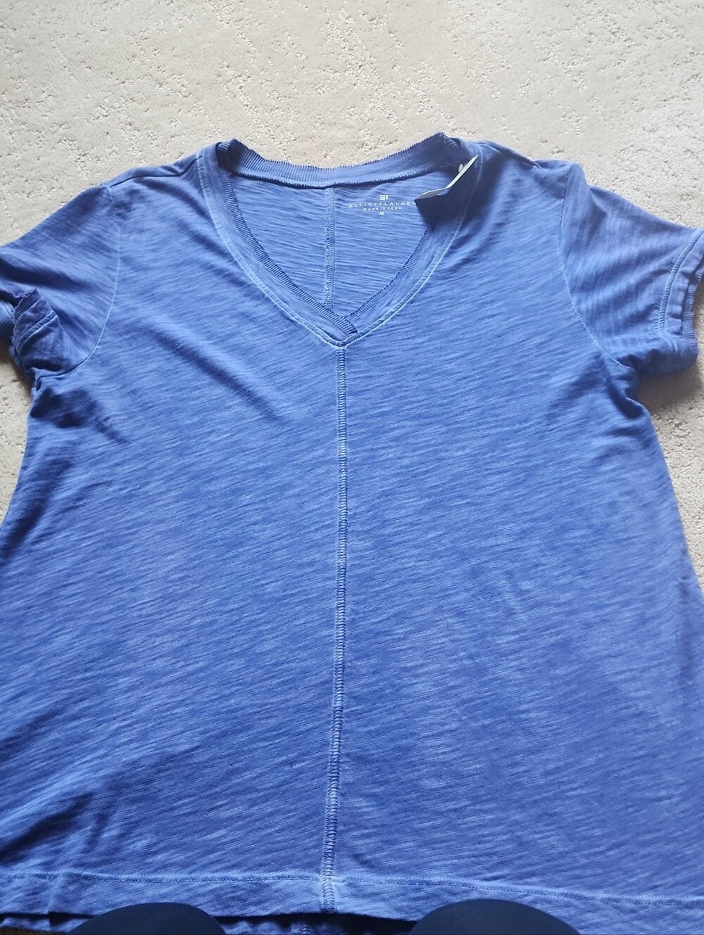 Elliott Lauren Cotton V-Neck Short Sleeve Tee in Blue